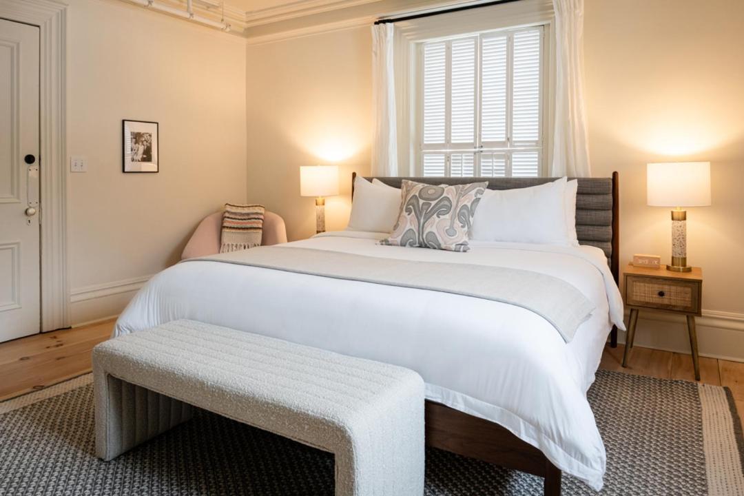 فندق The August House ويندسور المظهر الخارجي الصورة